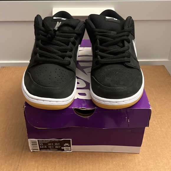 Nike SB Dunk Low Pro